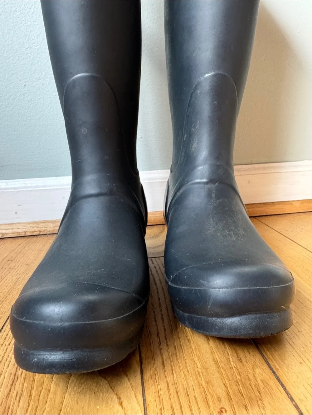 Hunter classic matte black tall mid boot rain boot preloved 7